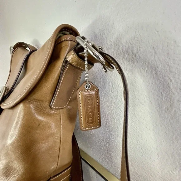 Vintage Y2K Coach Soho 9480 Leather Crossbody Buckle Purse Bag Tan Brown Wallet - Picture 3 of 10